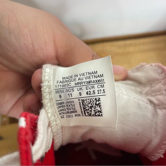 Converse Red High Tops Not a Chuck sneaker M9 W11 - Picture 8 of 11